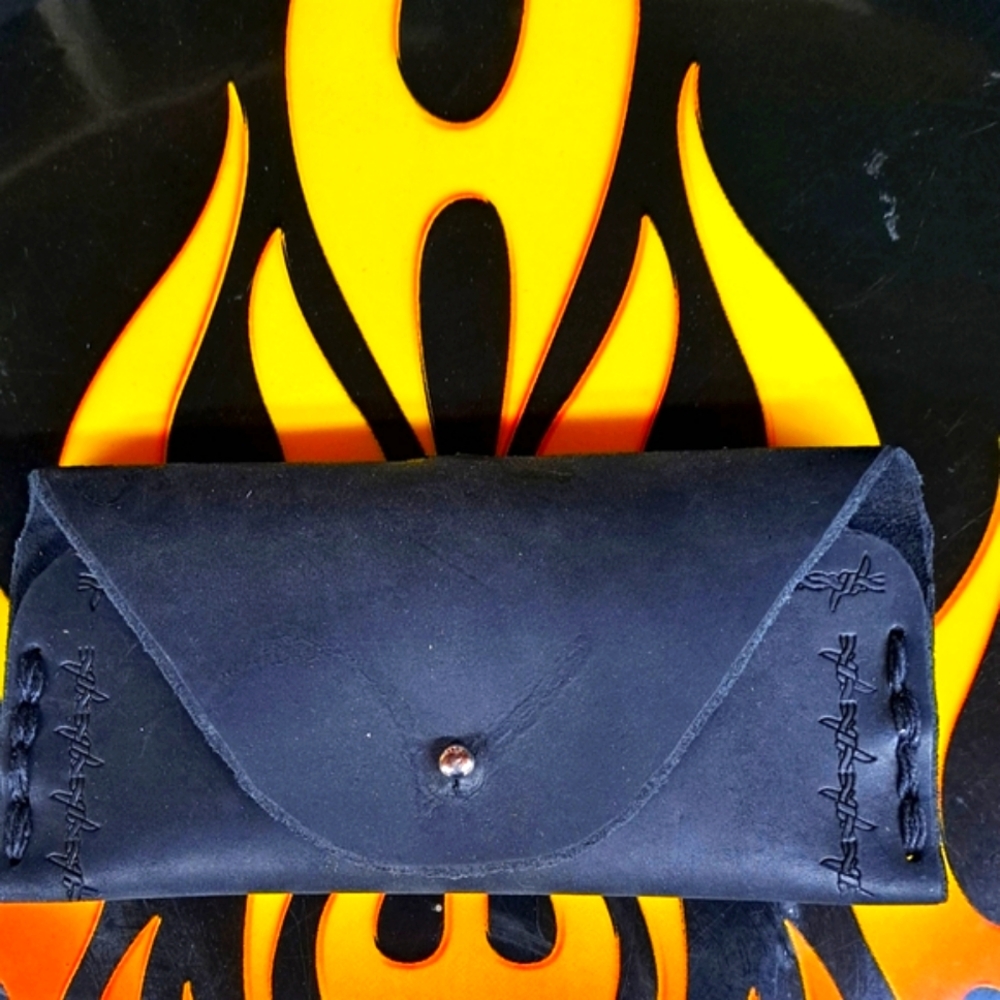 Genuine Leather Eyewear Case. Barbwire Detail